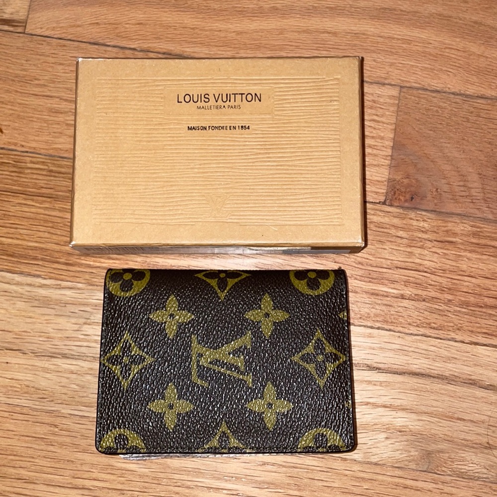 Louis Vuitton card case